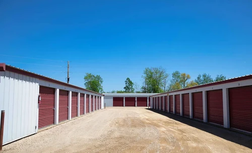 KO Storage of Tomah - N Superior Ave storage facility exterior view