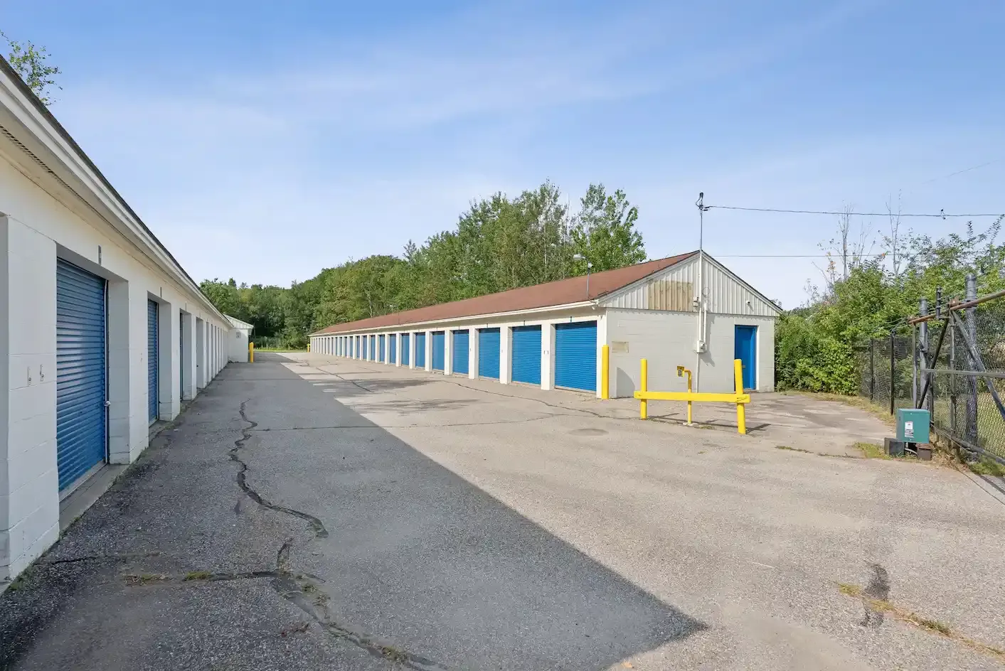 Drive up units at KO Storage
