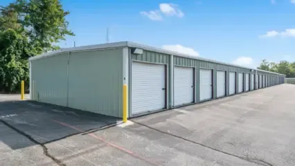 KO Storage of Springfield - S Golden Ave storage facility exterior view