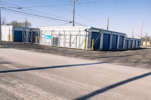 KO Storage of Lawton - NW 20th St storage facility exterior view